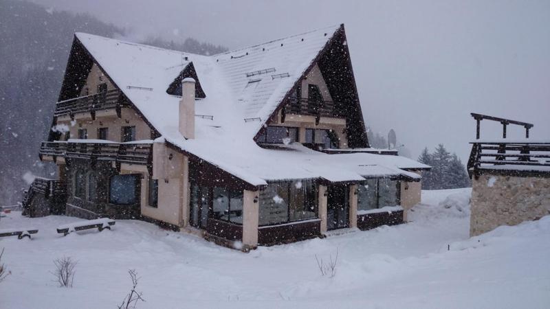 Taverna Pietrei Craiului Зернешті Екстер'єр фото